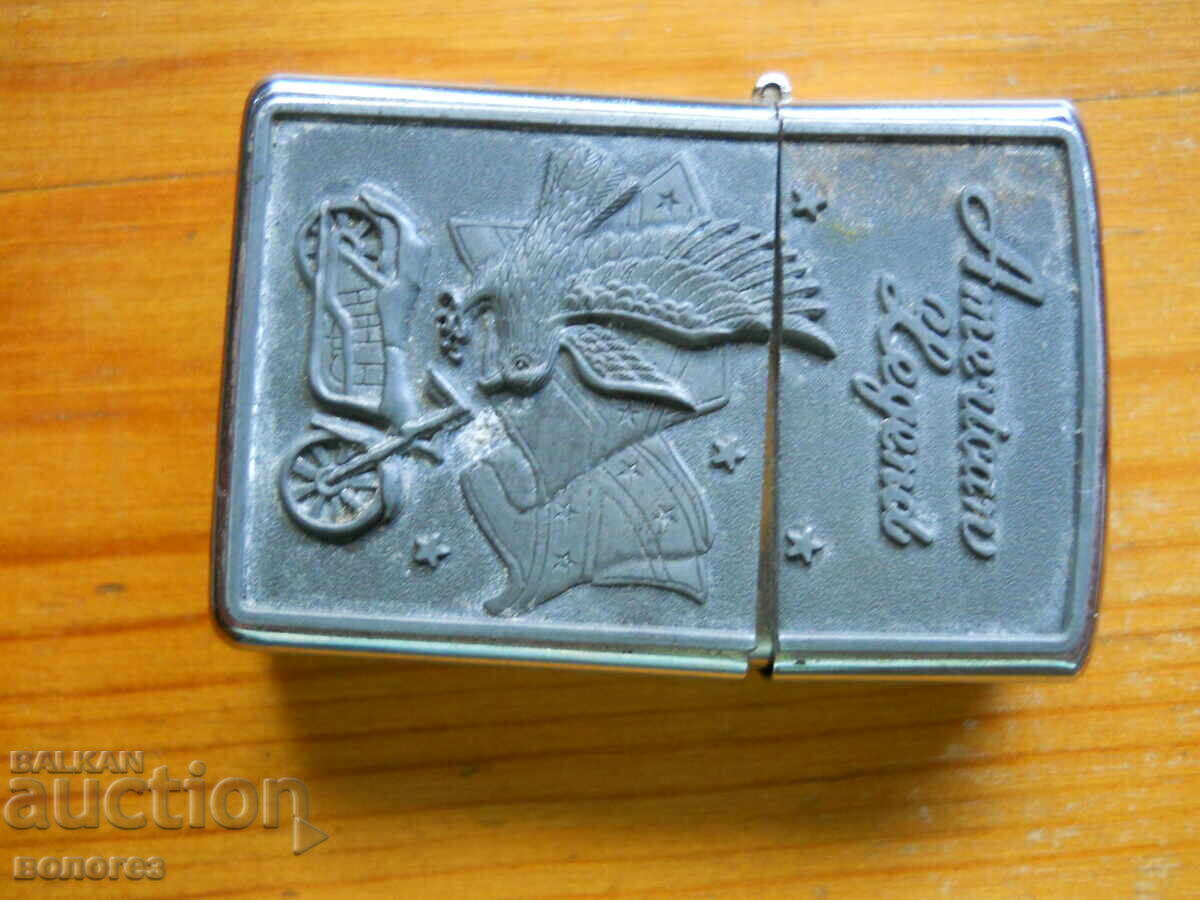 Brichetă pe benzină „Star” Brichetă pe benzină „Star”