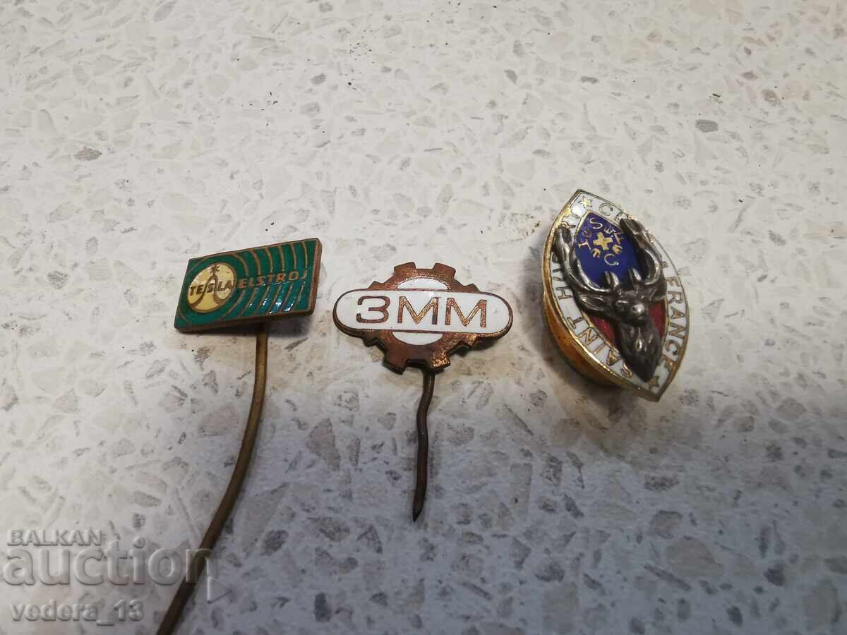 LOT INSIGNE-EMAILBRONZ cu preț 10.00 BGN | € 5.11