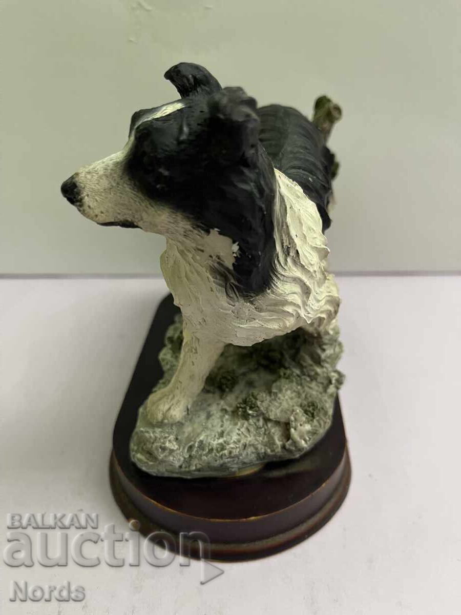 Delivery of Dog figure Delivery of Dog figure