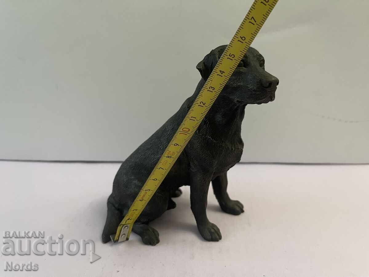 Labrador figurine with price 27.66 BGN | € 14.14 Labrador figurine with price 27.66 BGN | € 14.14