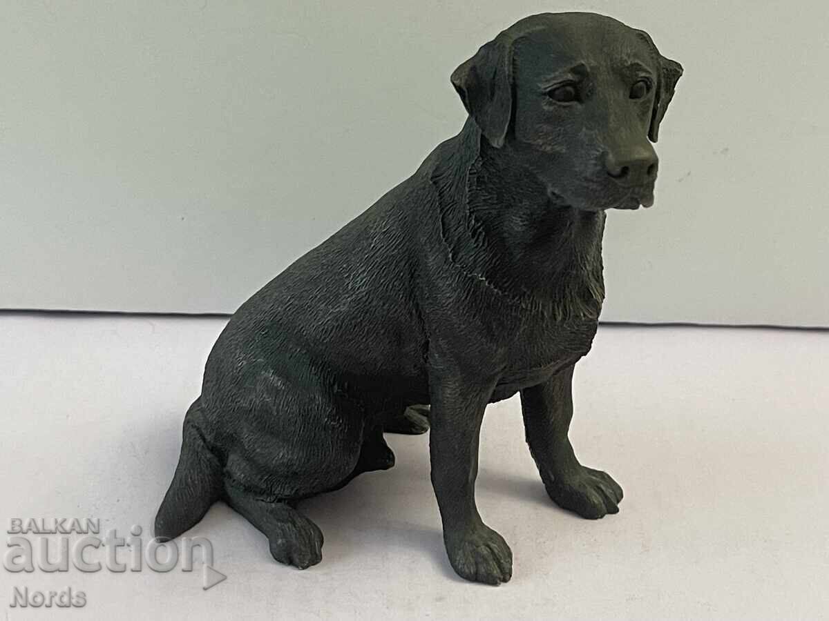Labrador figurine - 7 Labrador figurine - 7