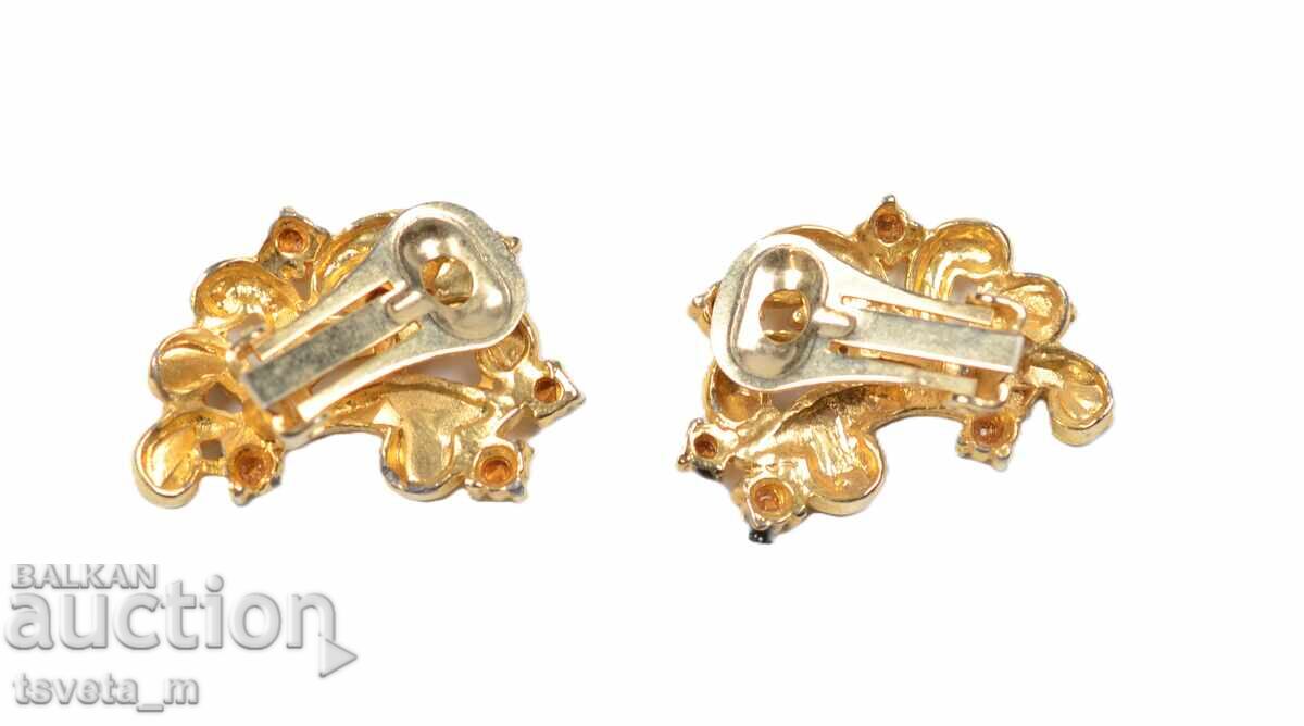 Clip-on Earrings Jewelry with price 3.00 BGN | € 1.53 Clip-on Earrings Jewelry with price 3.00 BGN | € 1.53