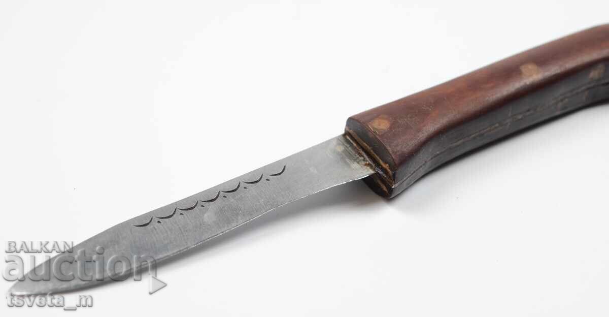 Παράδοση Μαχαίρι αντίκα με ξύλινη λαβή Παράδοση Μαχαίρι αντίκα με ξύλινη λαβή