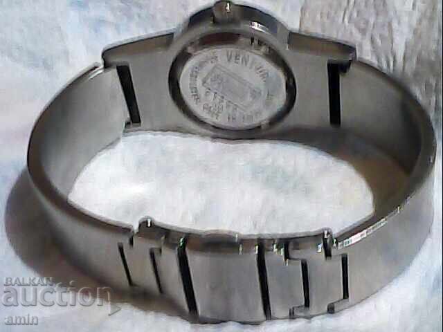 Delivery of Japanese 4-hour Strom watch, original, working, no battery Delivery of Japanese 4-hour Strom watch, original, working, no battery