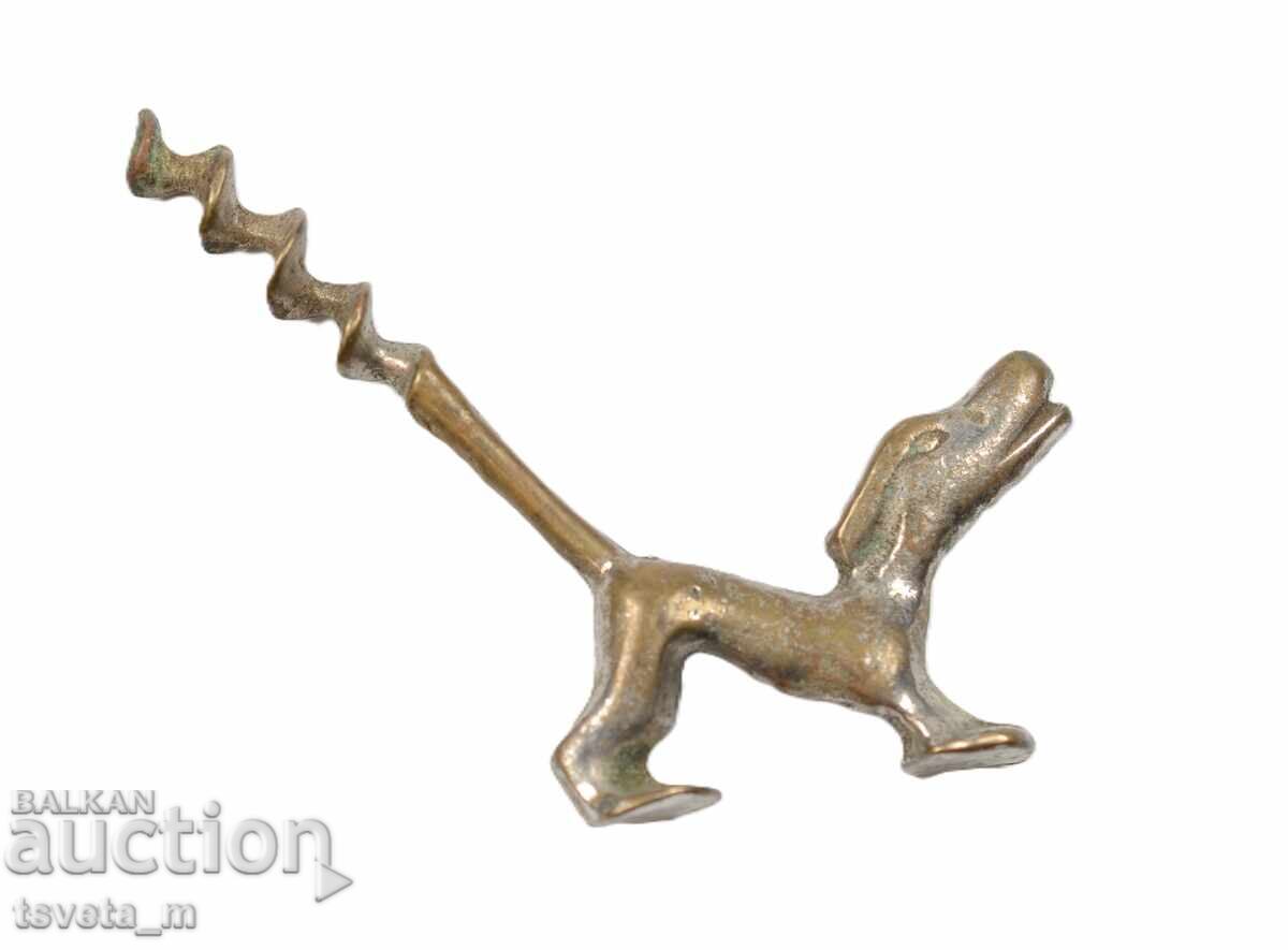 Tirbușon vechi de câine cu preț 4.00 BGN | € 2.05