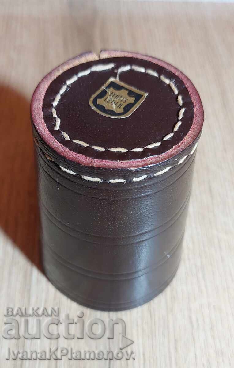 Pahar din piele pentru cunoscatori - 6
