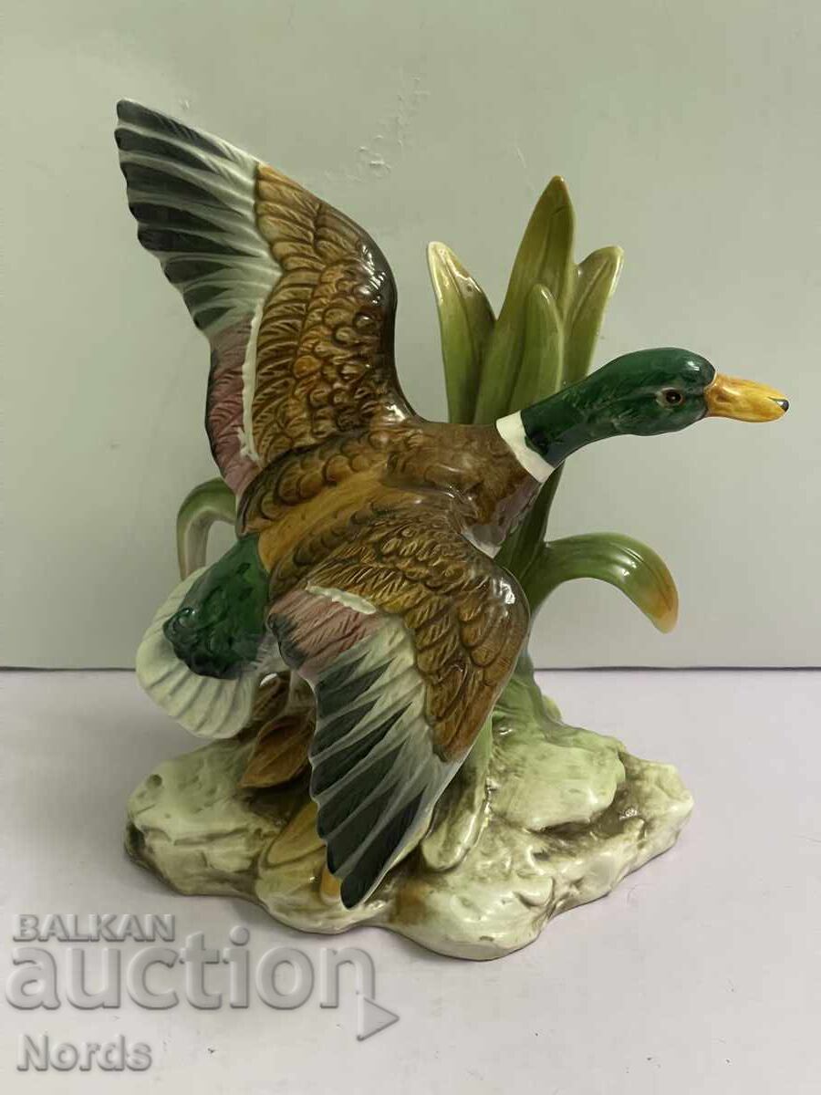 Porcelain figurine with markings