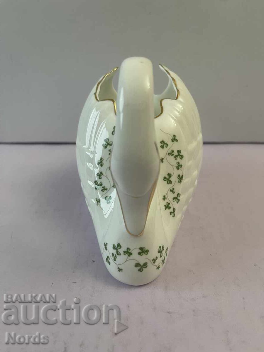 Delivery of Irish porcelain figurine Delivery of Irish porcelain figurine