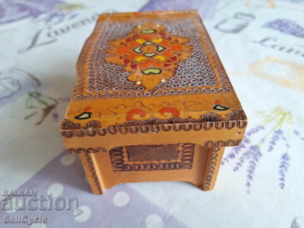 Licitație ✅CUTIE DIN LEMN PENTRU BIJUTERII ❗