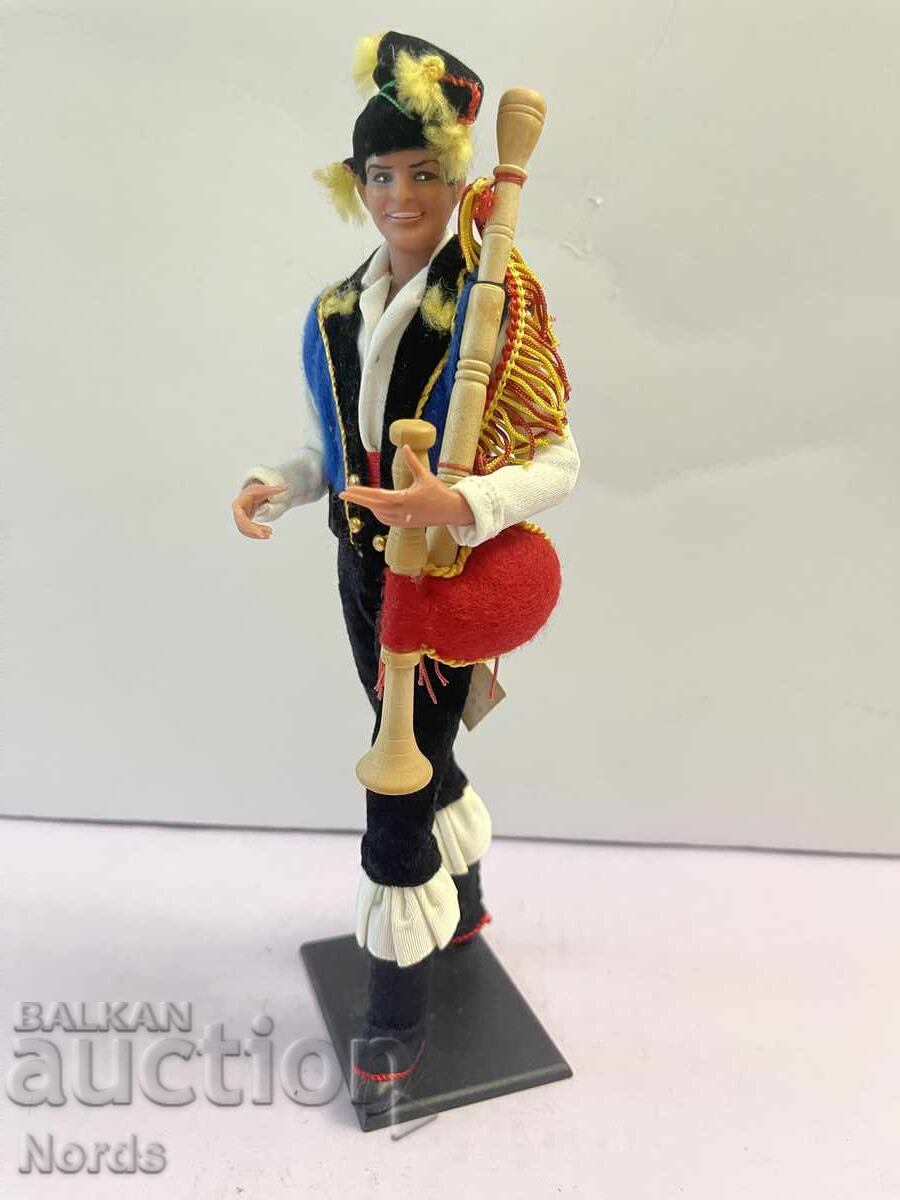 MARIN Spanish Doll - 6 MARIN Spanish Doll - 6