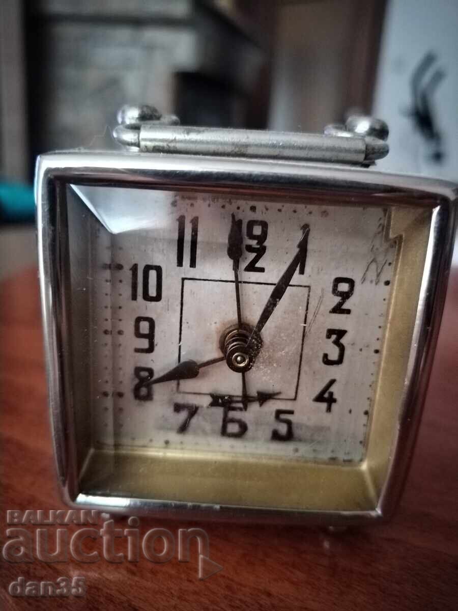 ΓΡΑΦΕΙΟ ΡΟΛΟΙ