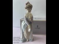 LLADRO όμορφο ειδώλιο