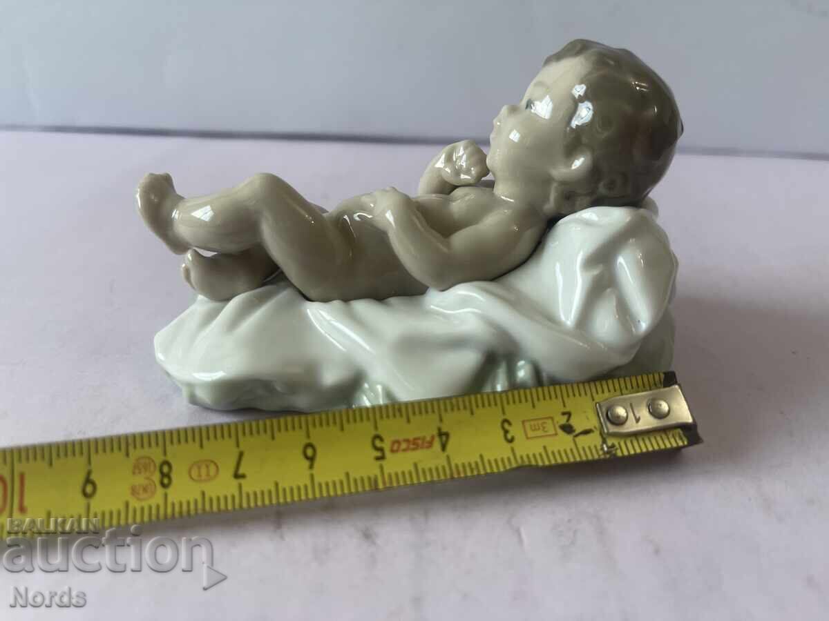 NAO porcelain figurine - 5 NAO porcelain figurine - 5