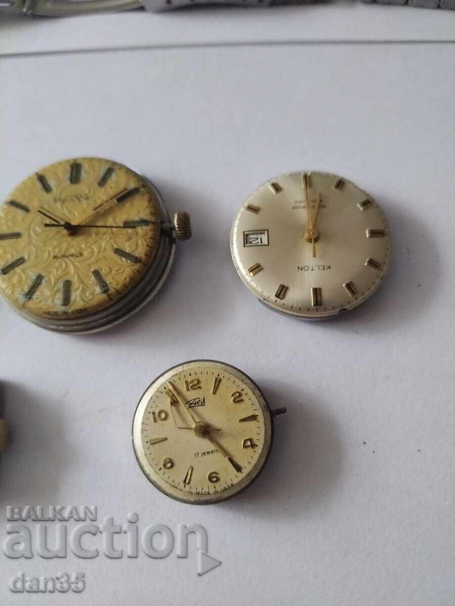 Auction  LOT OF WATCH MOVEMENTS