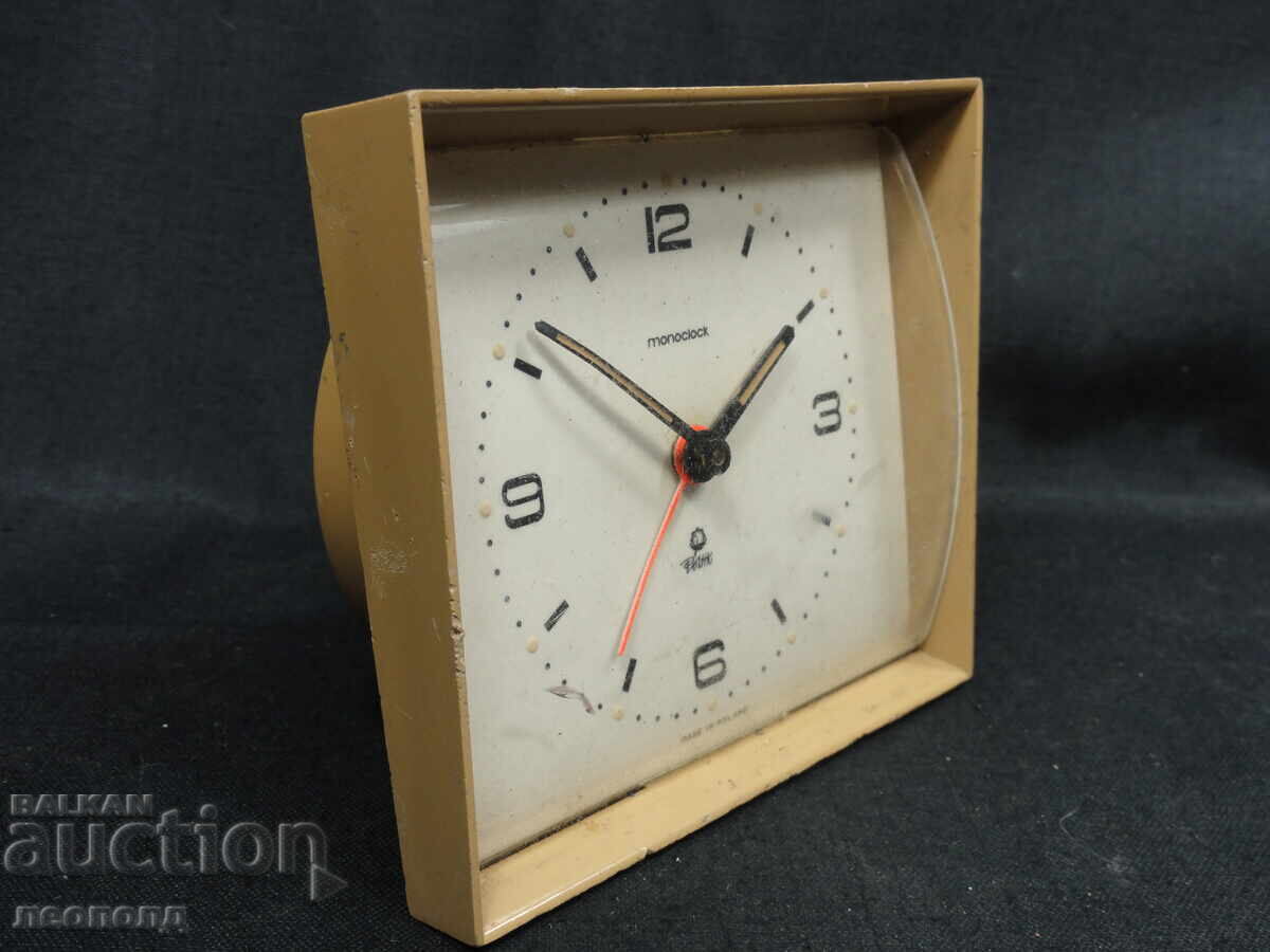 Auction  BZTs STAR RETRO SOCIAL MECHANICAL CLOCK ALARM POLTIK
