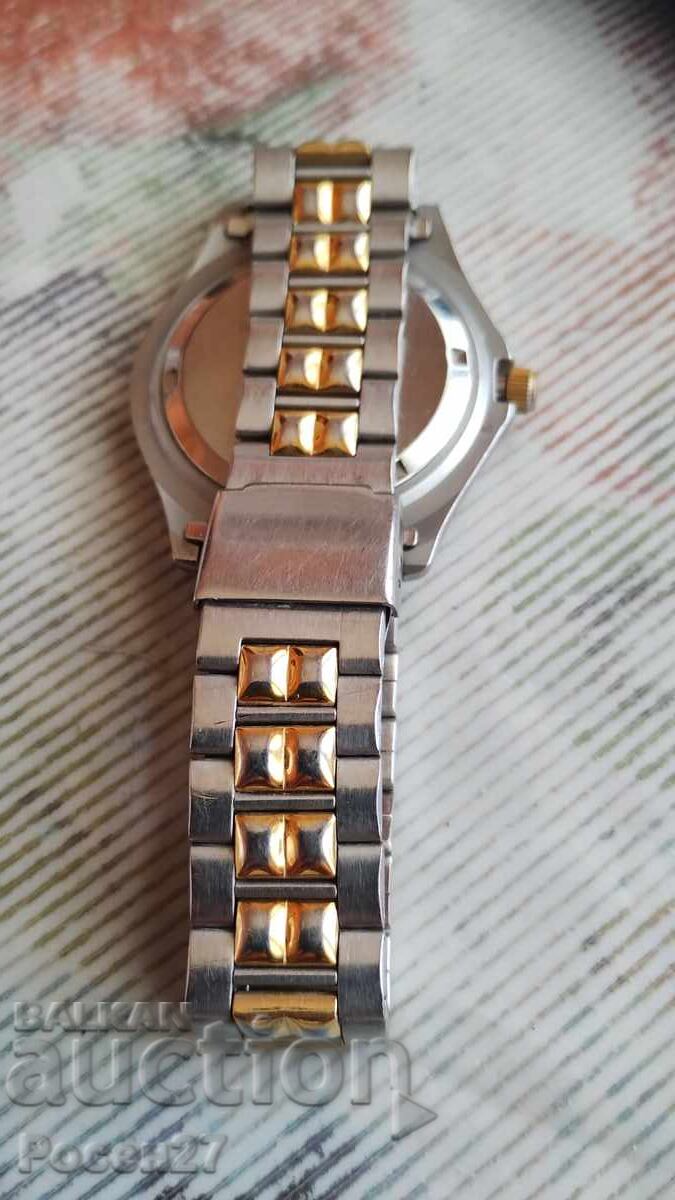 Citizen quartz watch with price 180.00 BGN | € 92.03