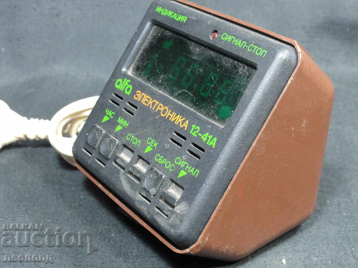 BZTS STAR RETRO SOCIALIST USSR ELECTRIC LED CLOCK ALARM CLOCK with price 16.00 BGN | € 8.18