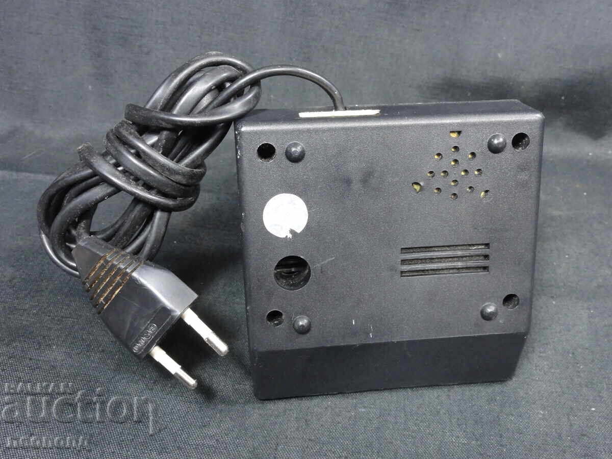 Delivery of BZTs STAR Retro Electric LED Clock Alarm