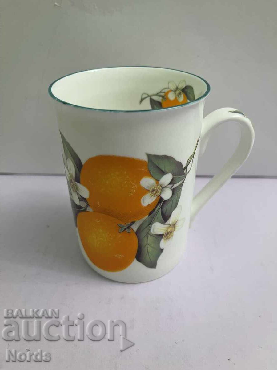 Порцеланова чаша Мъг Порцеланова чаша Мъг