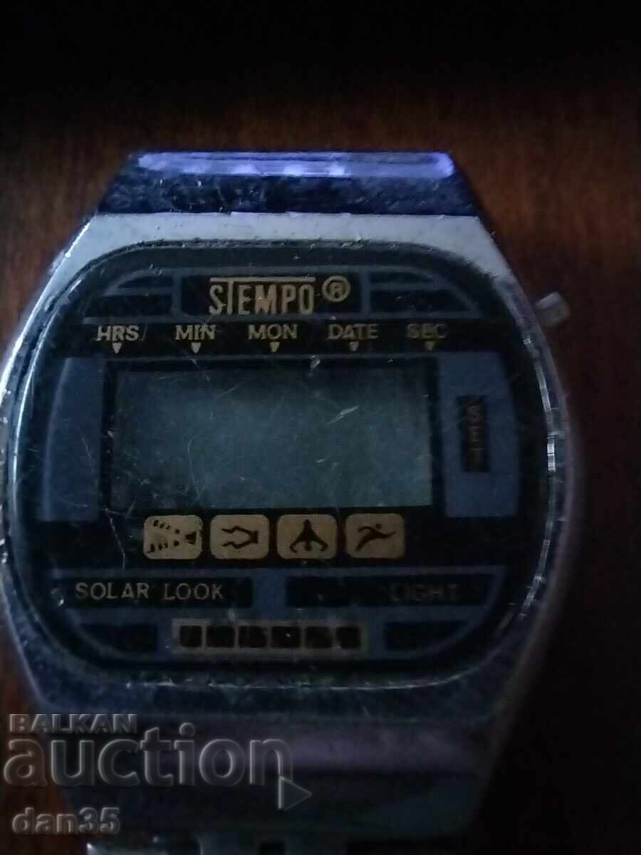 ΠΑΛΙΟ ΧΕΙΡΟΠΟΙΗΤΟ ΡΟΛΟΙ ΑΠΟ ΤΗΝ ΣΟΣΙΑΛΙΣΤΙΚΗ ΕΠΟΧΗ