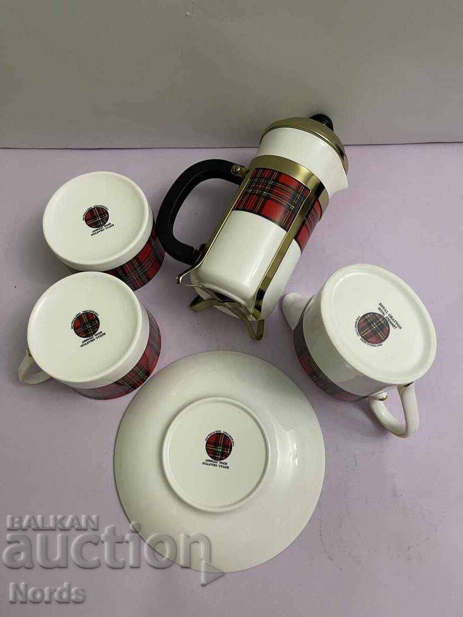 Παράδοση Αγγλικό χριστουγεννιάτικο σερβίτσιο