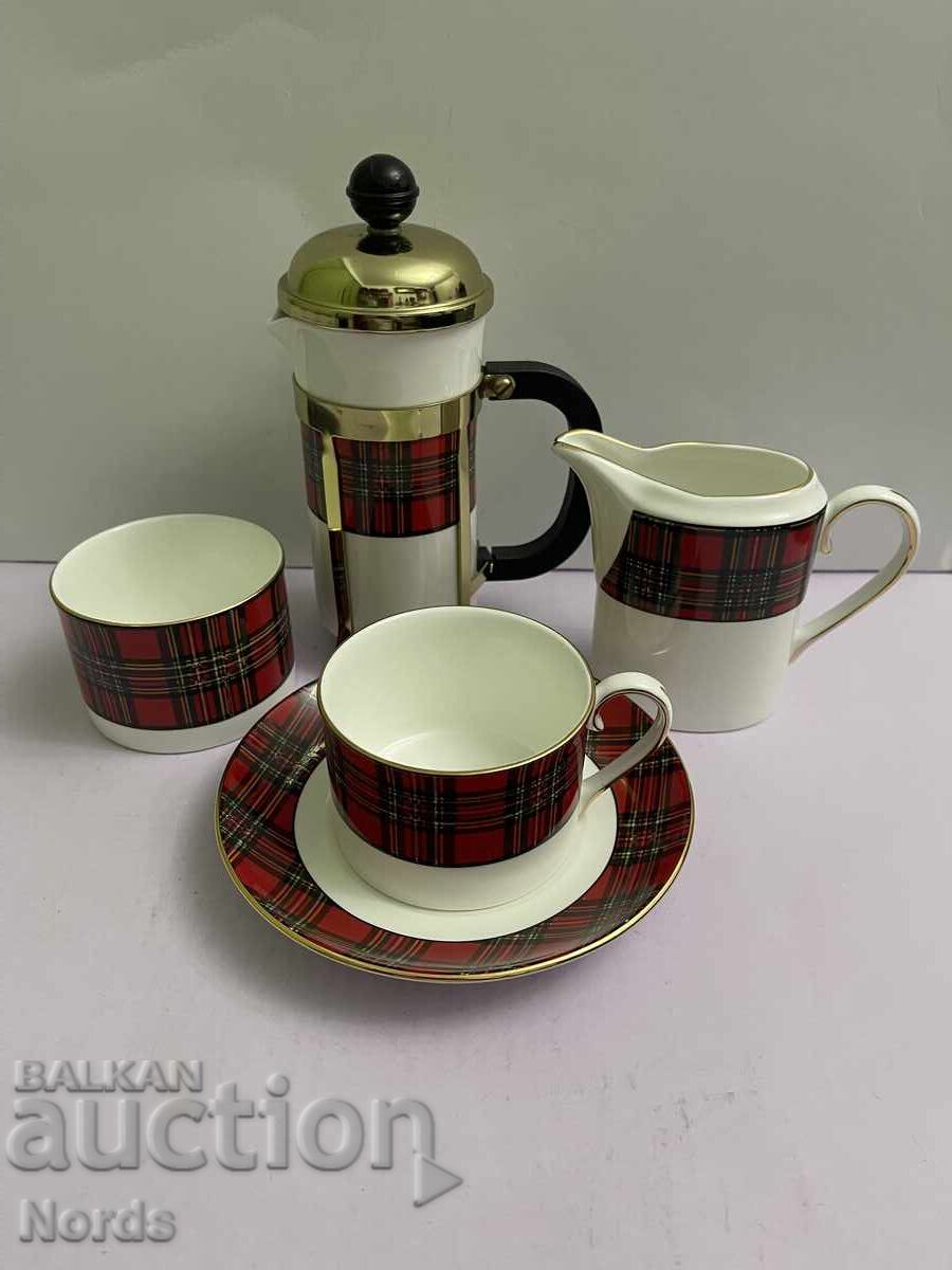 Αγγλικό χριστουγεννιάτικο σερβίτσιο