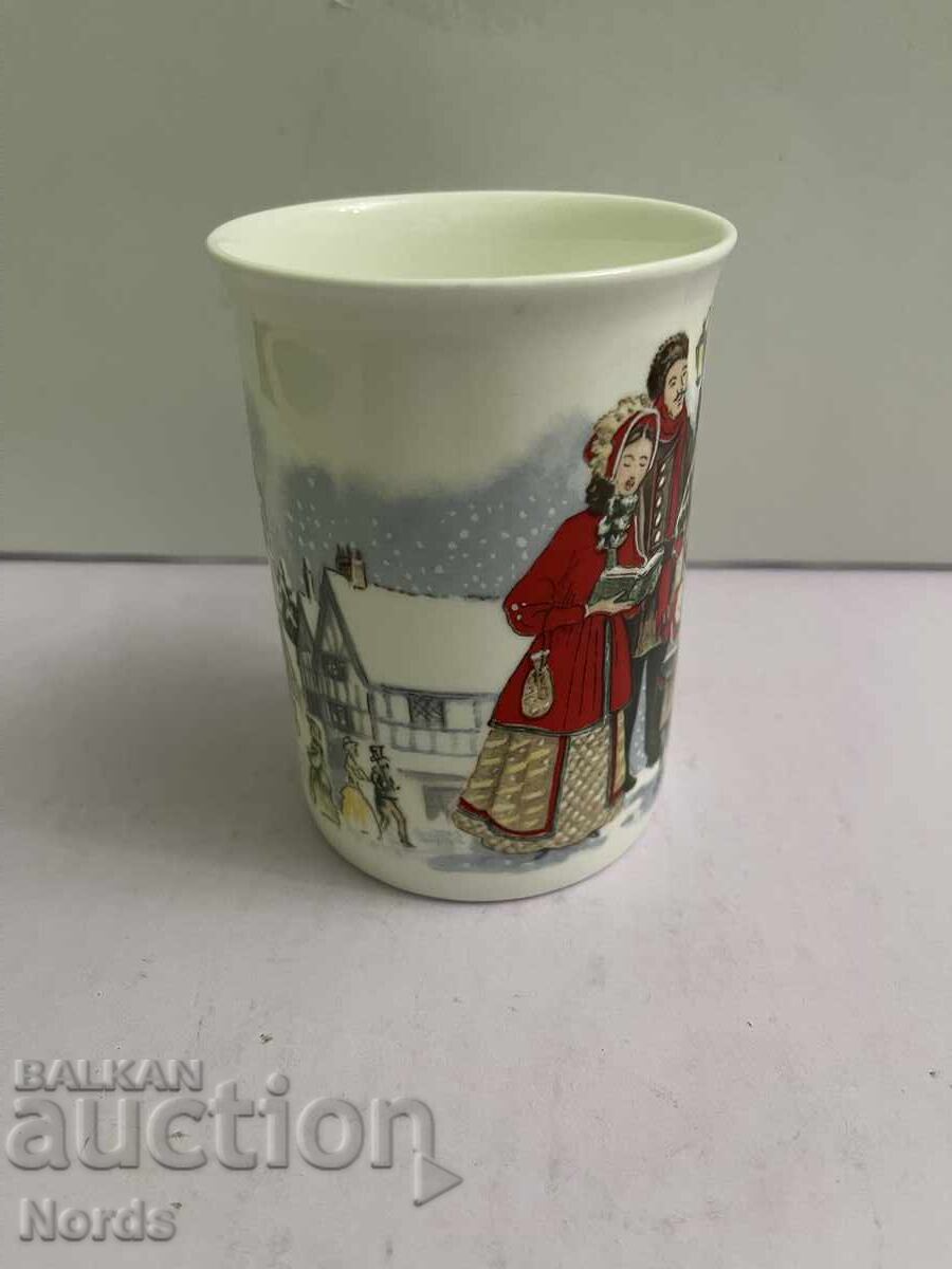 Коледна чаша Мъг Staffordshire с цена 9.30 лв. | € 4.76