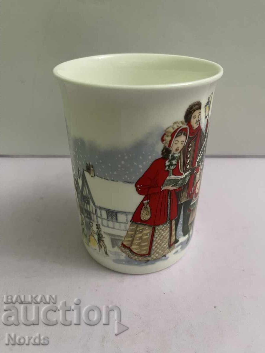 Коледна чаша Мъг Staffordshire с цена 9.30 лв. | € 4.76 Коледна чаша Мъг Staffordshire с цена 9.30 лв. | € 4.76
