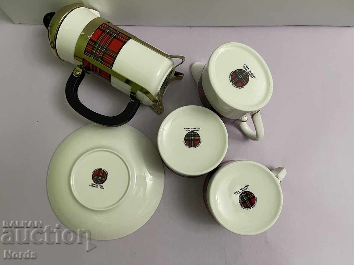 Доставка на Английски коледен сервиз Доставка на Английски коледен сервиз