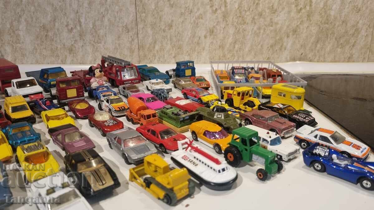 Καροτσάκια σπιρτόκουτα με τιμή 1100.00 BGN | € 562.42