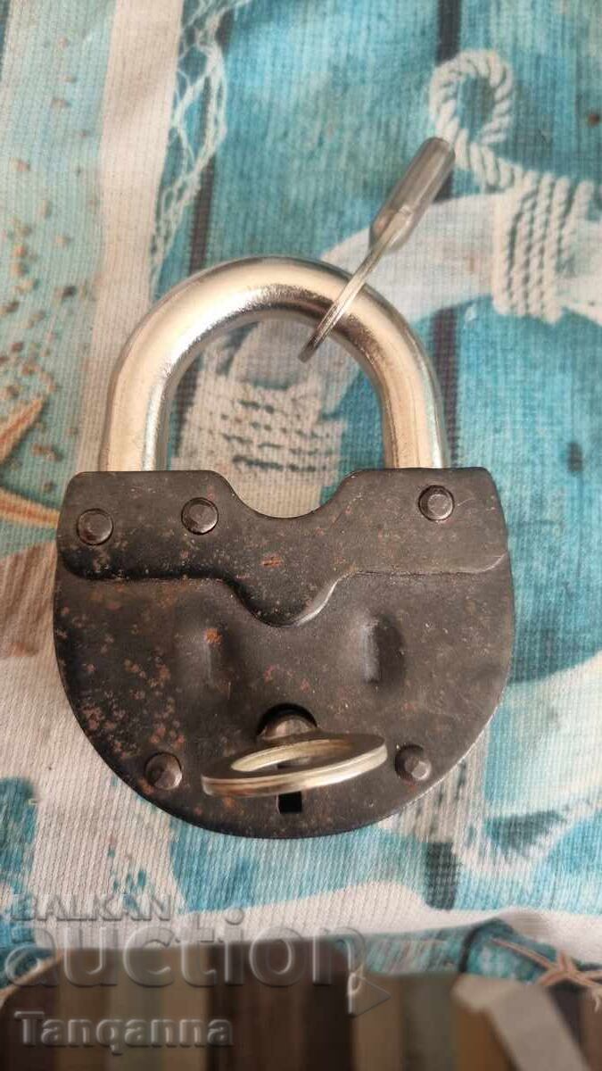 Very strong padlock