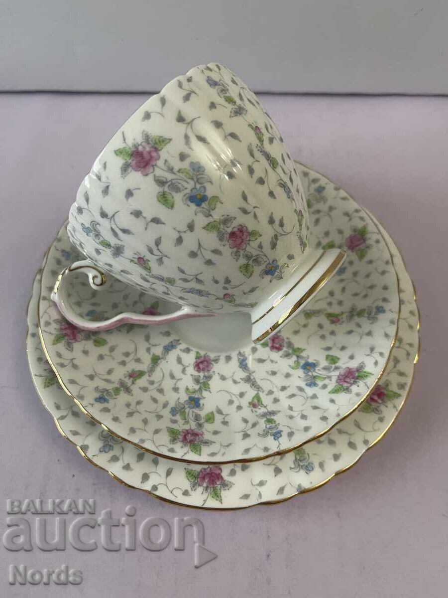 English triple tea set with price 21.51 BGN | € 11.00 English triple tea set with price 21.51 BGN | € 11.00
