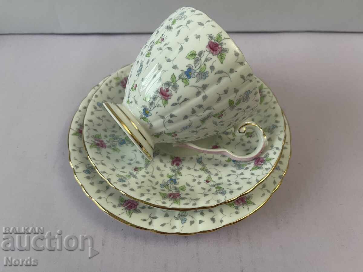 English triple tea set with price 26.01 BGN | € 13.30 English triple tea set with price 26.01 BGN | € 13.30