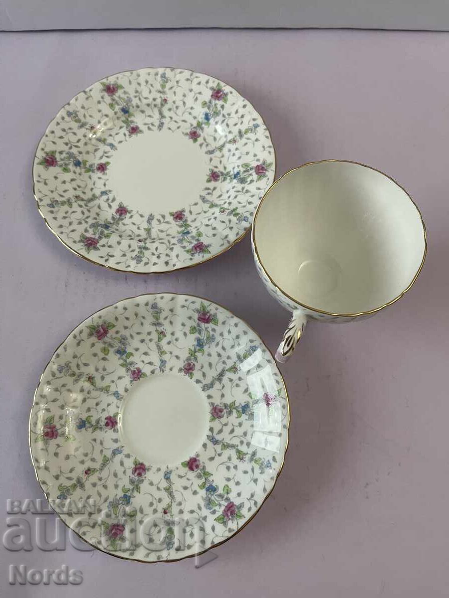 Auction English triple tea set Auction English triple tea set