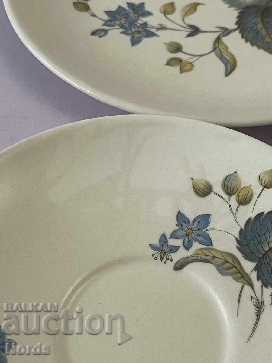 Delivery of English triple tea set Delivery of English triple tea set