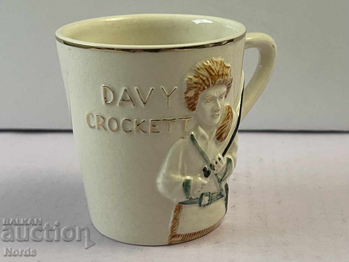 Порцеланова чаша Мъг с цена 1.00 лв. | € 0.51 Порцеланова чаша Мъг с цена 1.00 лв. | € 0.51