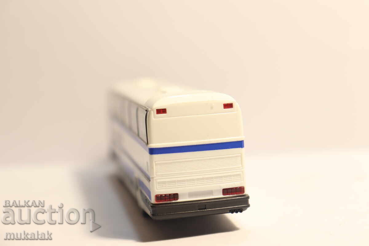 Delivery of RIETZE 1:87 H0 NEOPLAN BUS MODEL CAR Delivery of RIETZE 1:87 H0 NEOPLAN BUS MODEL CAR