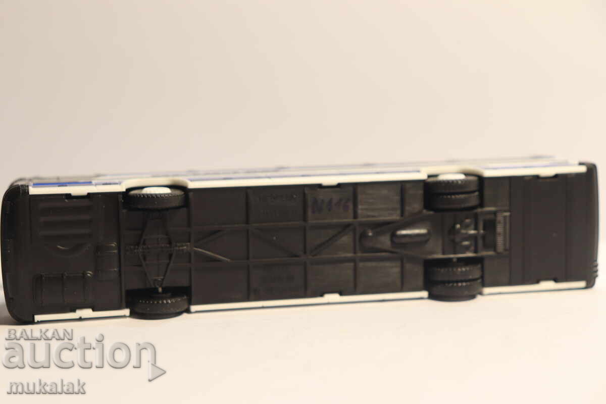 RIETZE 1:87 H0 NEOPLAN BUS MODEL CAR - 6 RIETZE 1:87 H0 NEOPLAN BUS MODEL CAR - 6