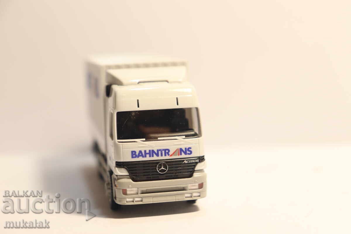 HERPA 1:87 H0 MERCEDES ACTROS CAMION MODEL COLIȚĂ cu preț 20.00 BGN | € 10.23