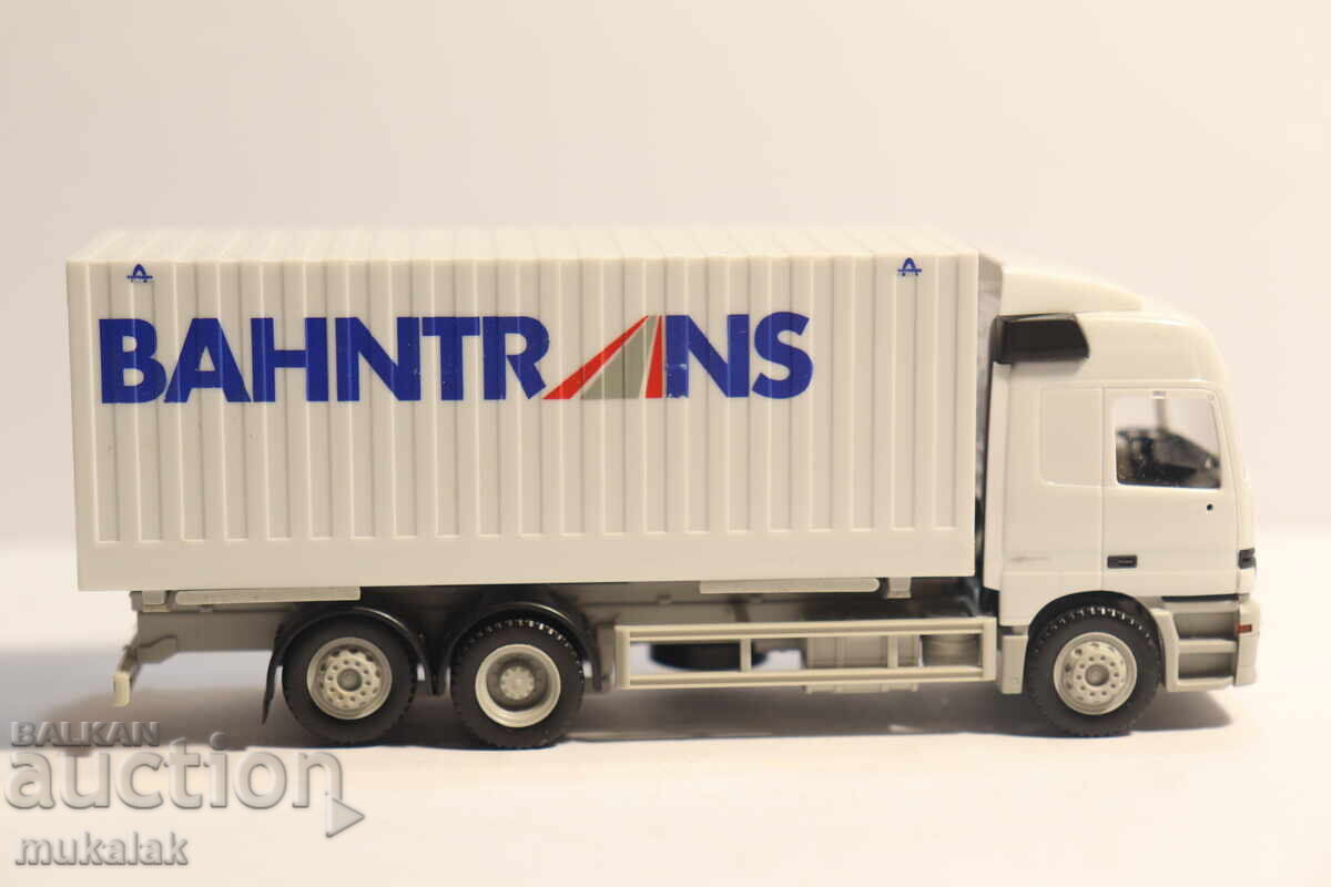 Licitație HERPA 1:87 H0 MERCEDES ACTROS CAMION MODEL COLIȚĂ