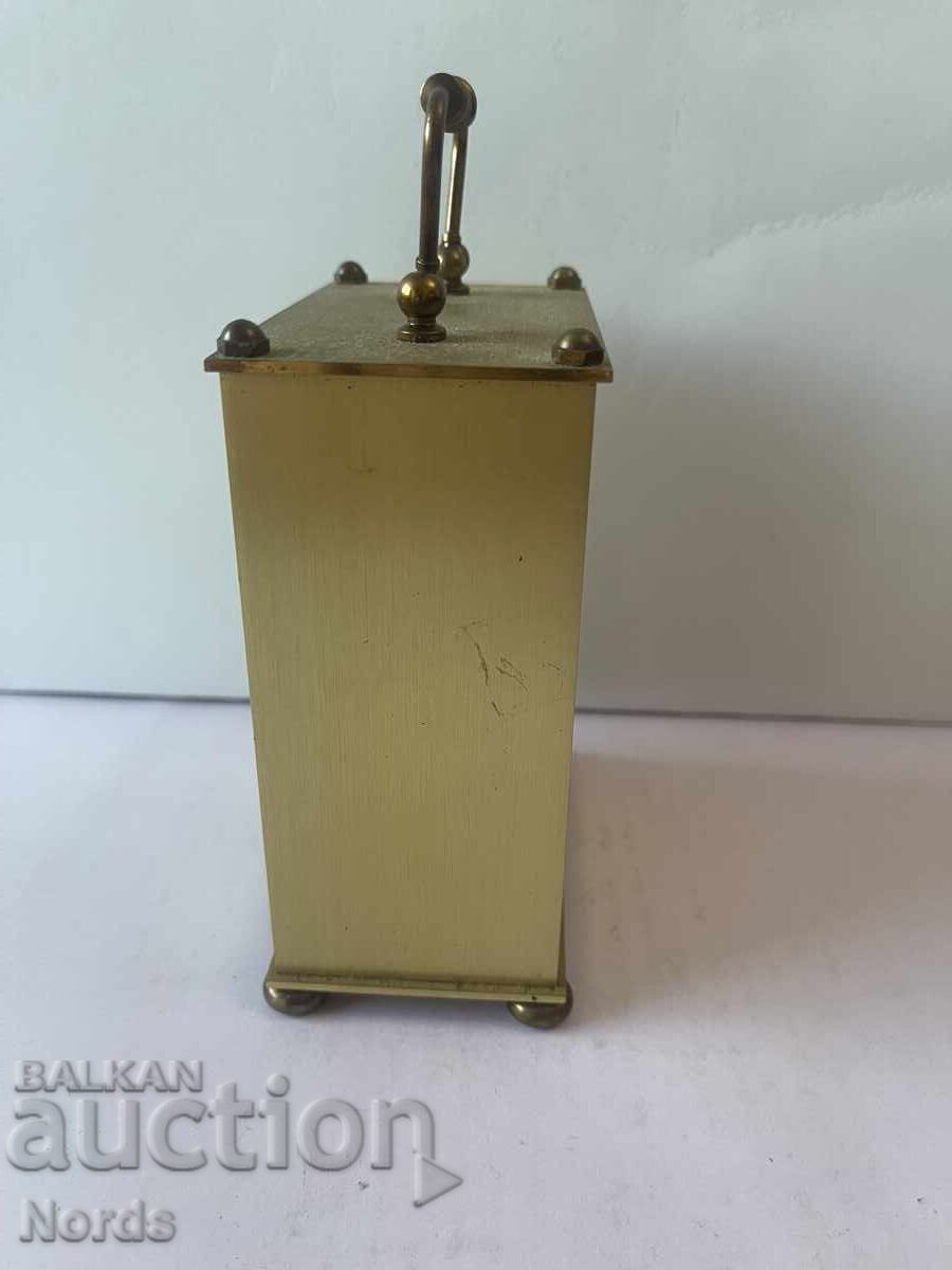 A metal watch with price 16.75 BGN | € 8.56 A metal watch with price 16.75 BGN | € 8.56