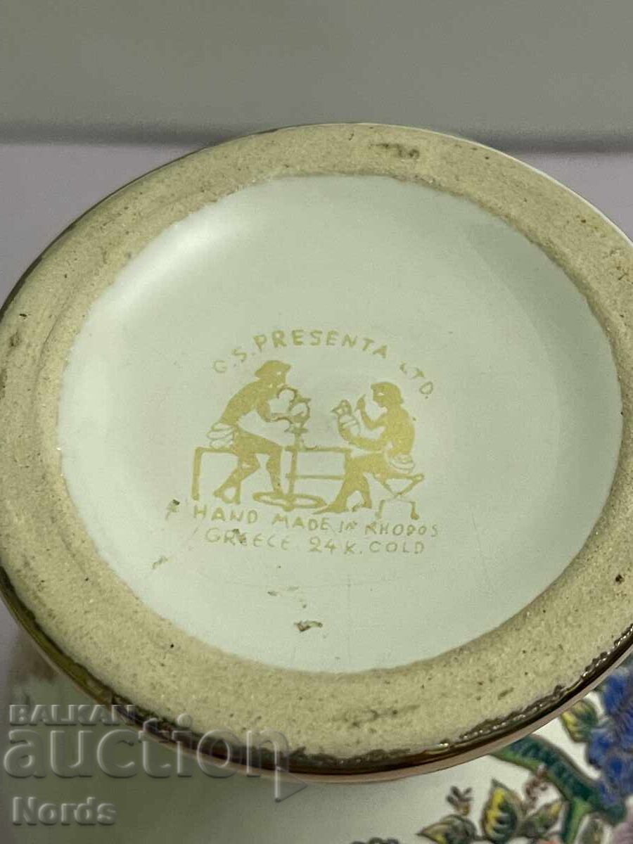 O vaza frumoasa de portelan - 5 O vaza frumoasa de portelan - 5