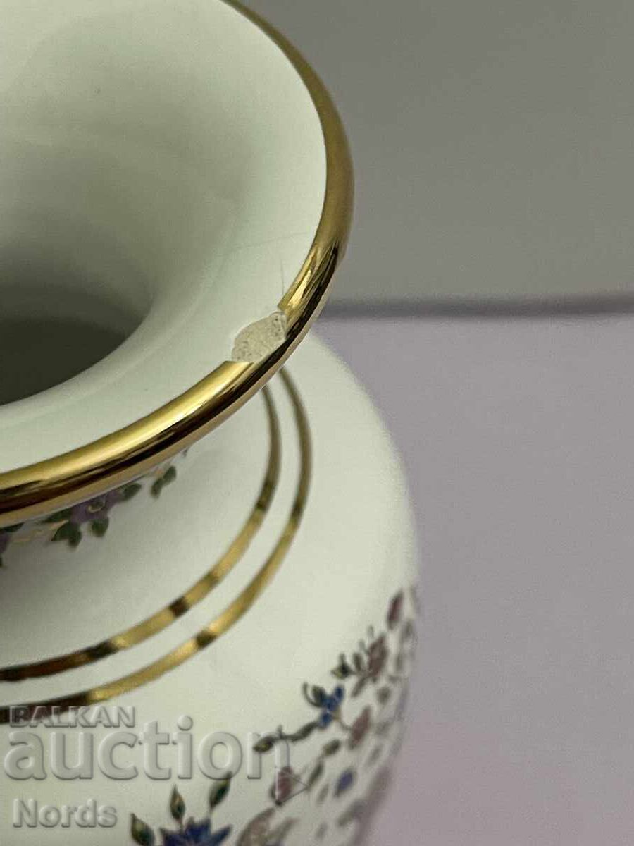 O vaza frumoasa de portelan - 7 O vaza frumoasa de portelan - 7