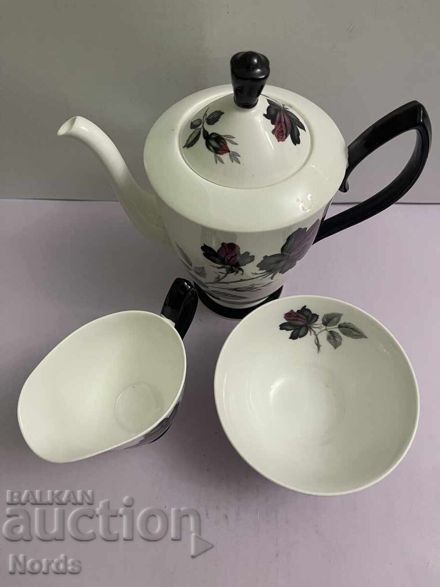 Доставка на Royal Albert красив комплект Доставка на Royal Albert красив комплект