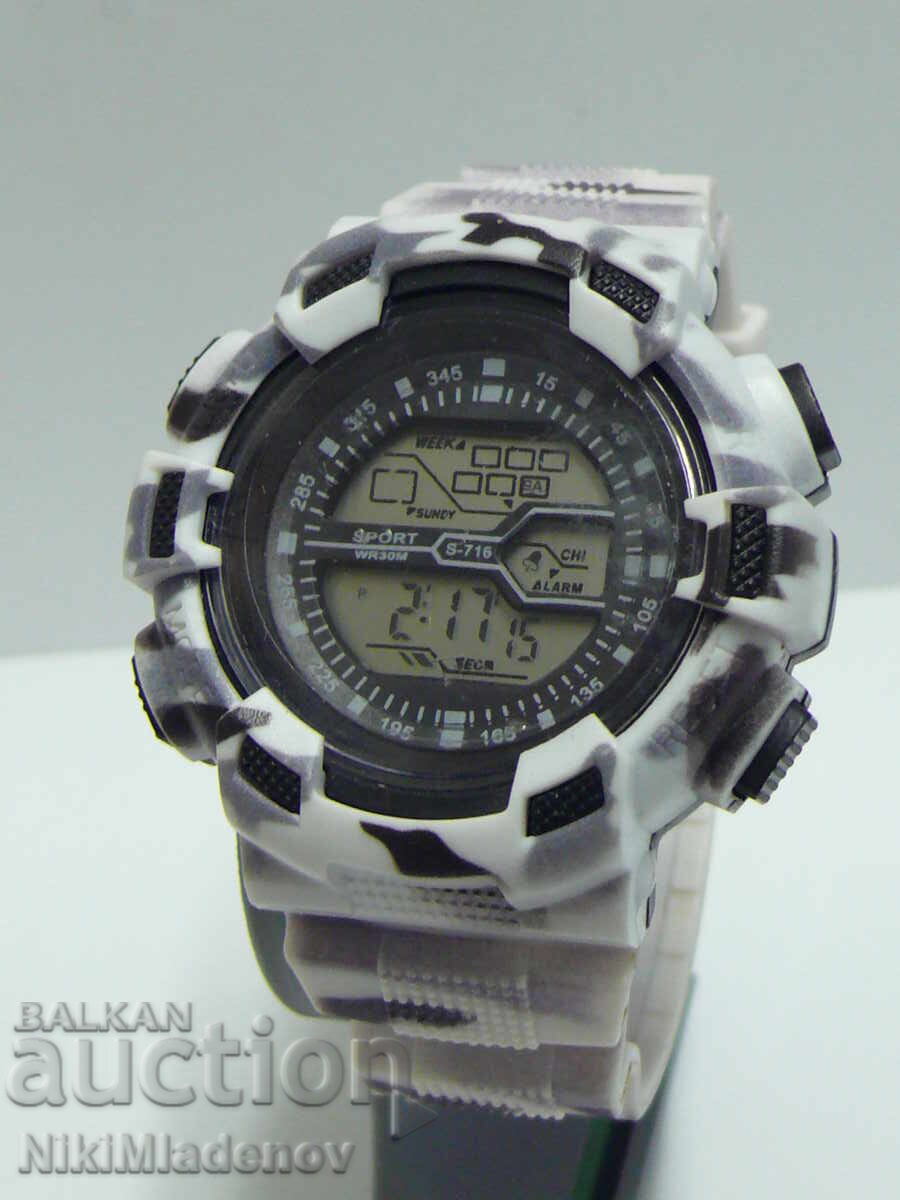 Мъжки Дигитален ръчен часовник, Работещ