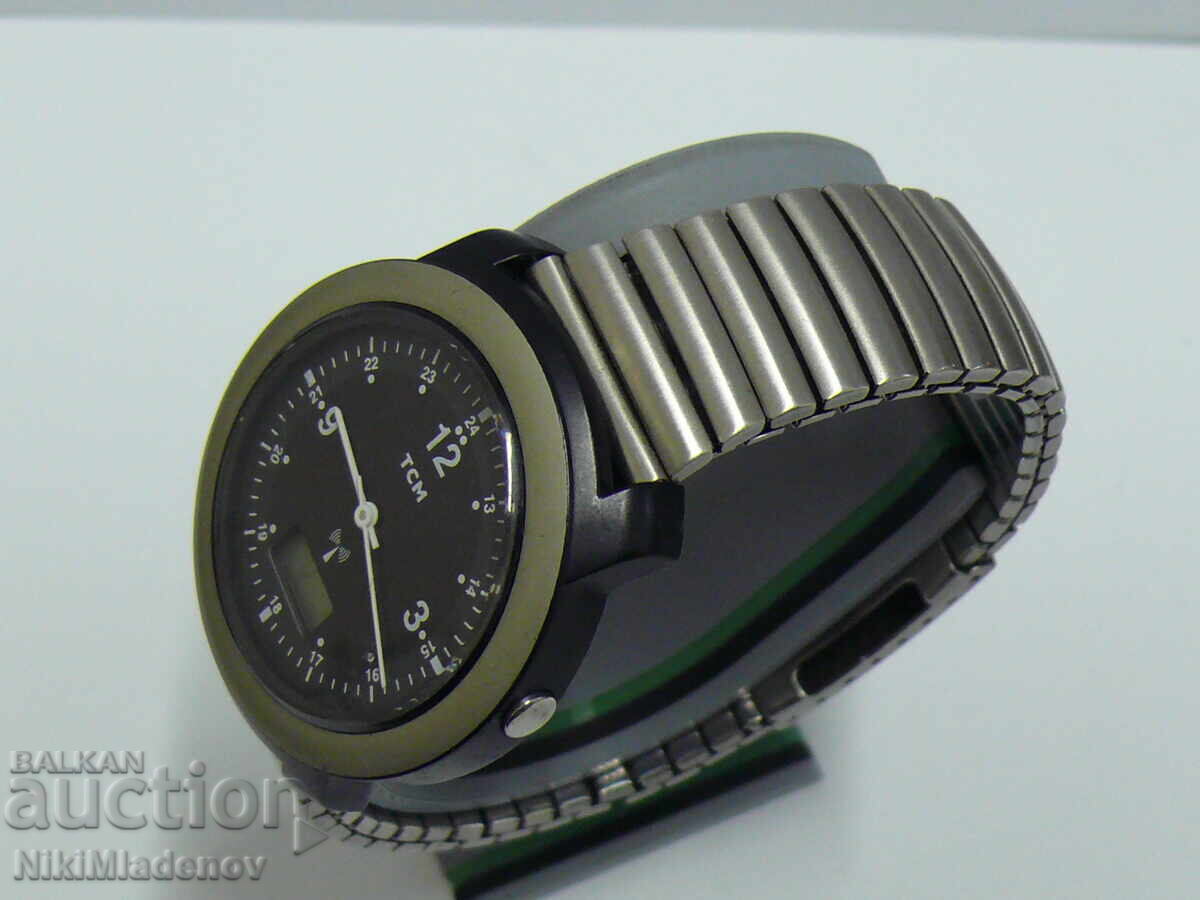 Auction TCM Radio Wristwatch, Working Auction TCM Radio Wristwatch, Working