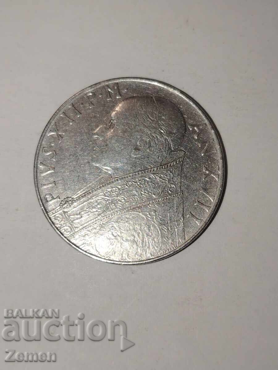 O monedă cu preț 5.00 BGN | € 2.56 O monedă cu preț 5.00 BGN | € 2.56