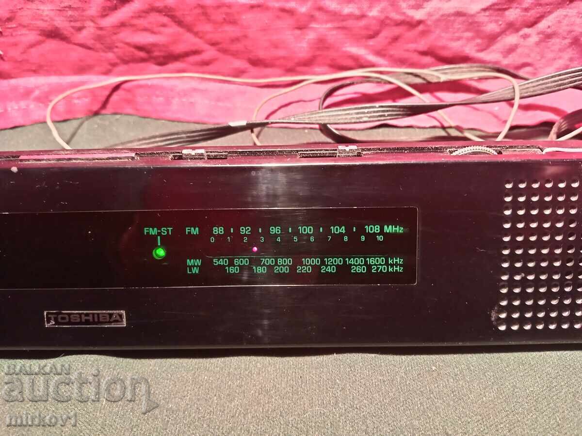 Ραδιόφωνο-ξυπνητήρι Toshiba με τιμή 25.00 BGN | € 12.78