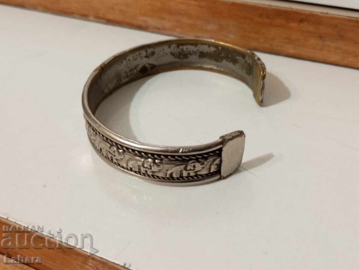 Старинна ретро гривна