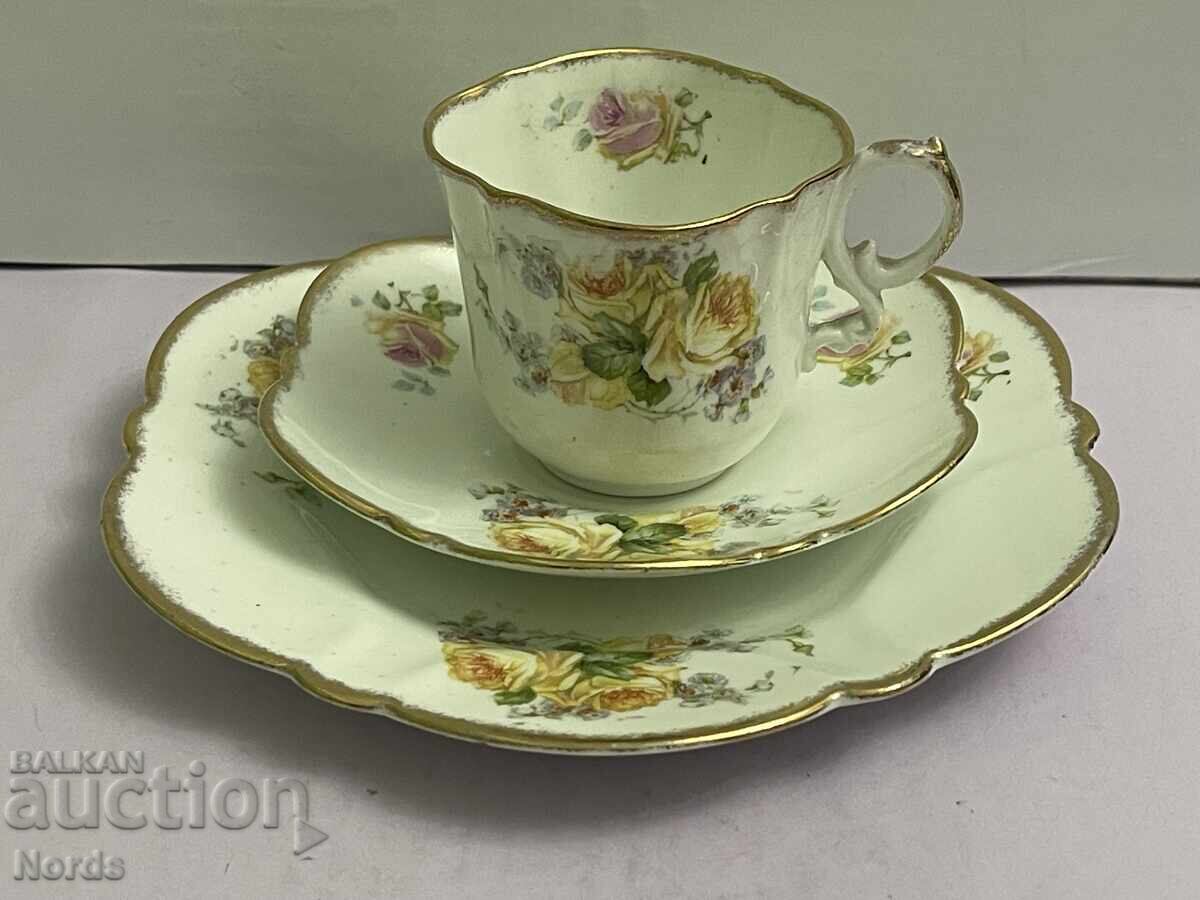 Винтидж английски троен сет за чай с цена 34.00 лв. | € 17.38 Винтидж английски троен сет за чай с цена 34.00 лв. | € 17.38